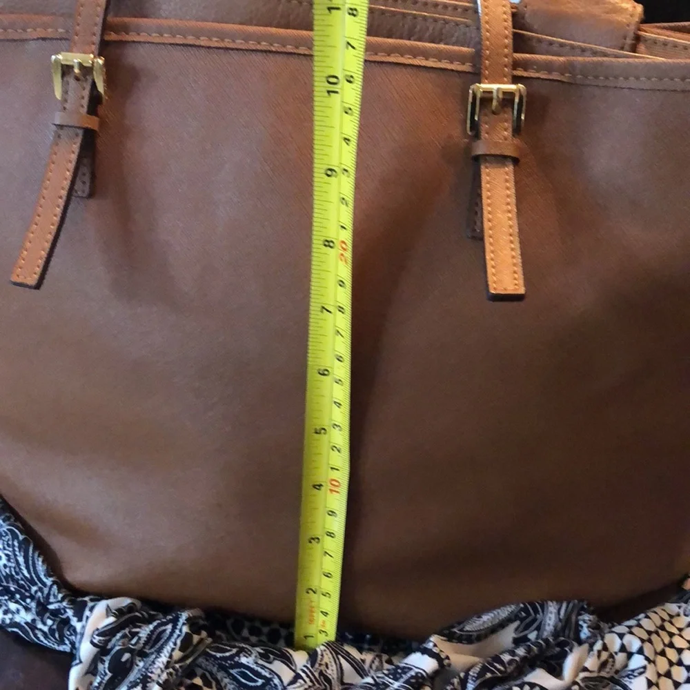 🤎Michael Kors Large carry all textured leather classic tote - Picture 14 of 14